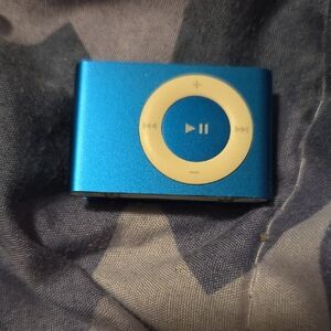 Blue Ipod Shuffle 2gb Second Gen